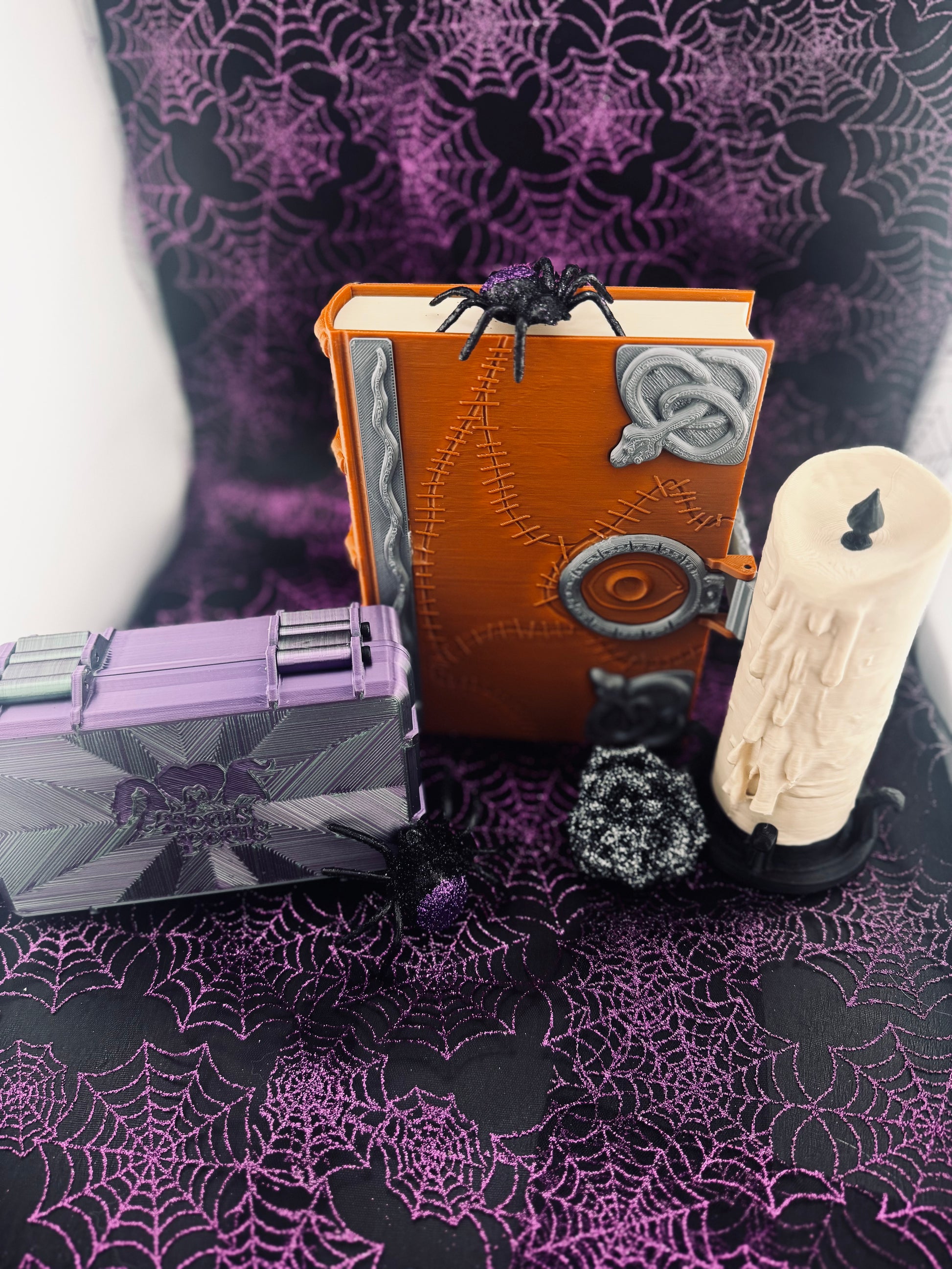 Limited Edition Hocus Pocus Collector’s Kit